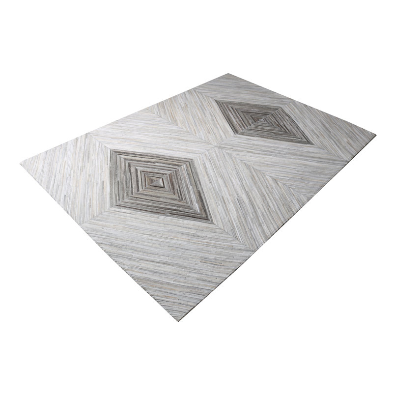 Tapis en cuir de vache et brun, Rectangle 7 pi 6 po x 9 pi 6 po