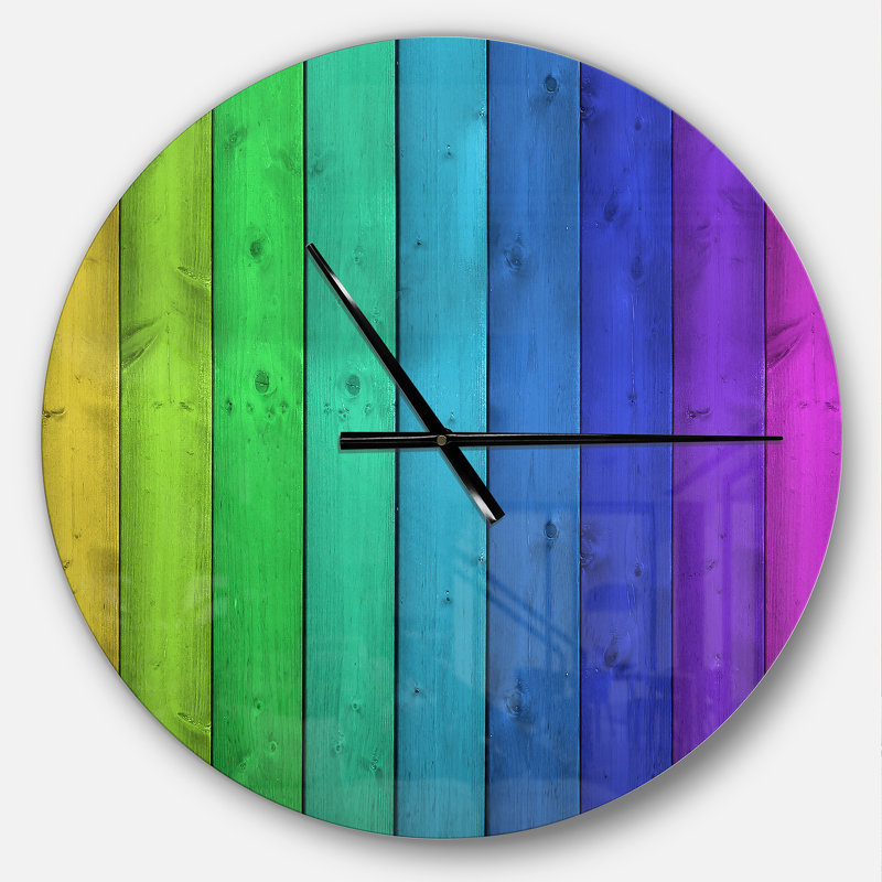 Rainbow Colors On Wooden - Horloge murale moderne, Moyen