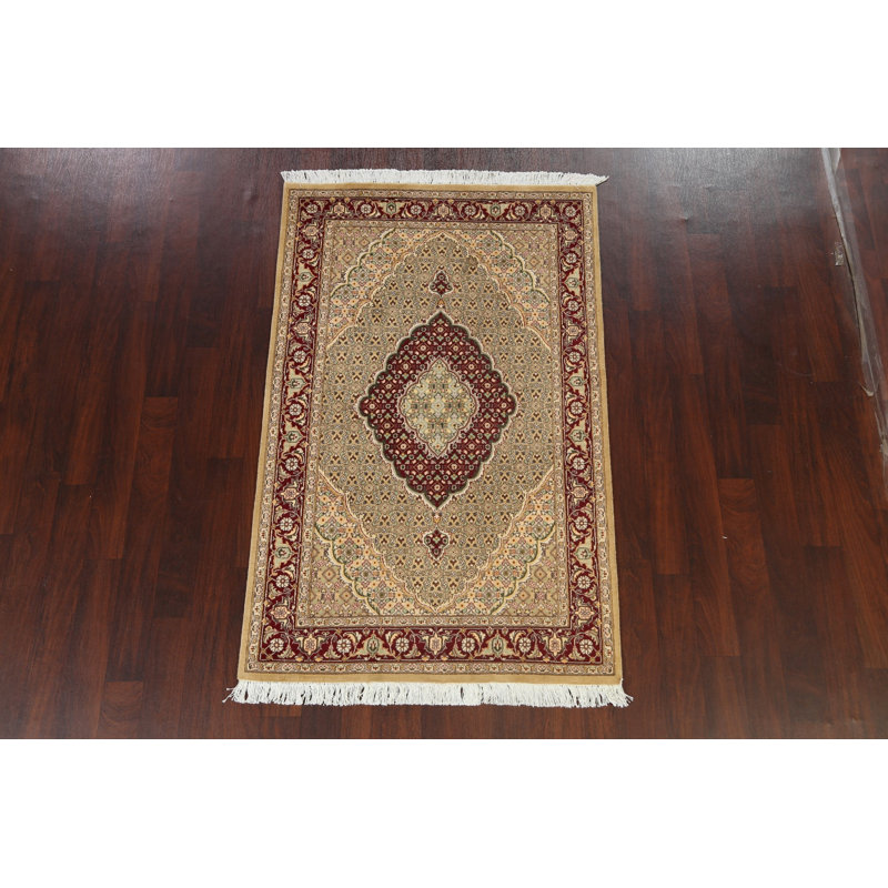 Tapis oriental 100% teinture végétale Tabriz Mahi noué à la main 4 x 6
