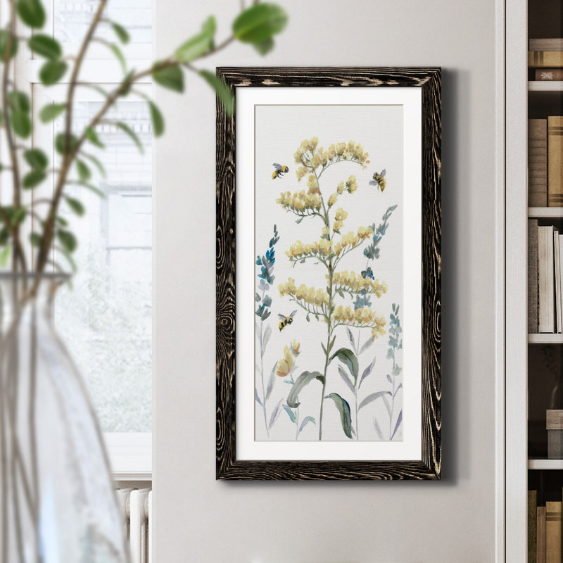 Bumble Bee Garden I - peinture sur toile encadrée, Toile avec cadre noir