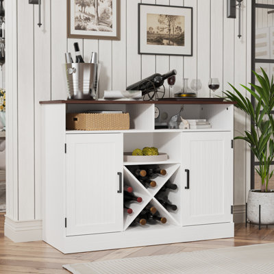 Armoire-bar Farmhouse avec prises de courant, buffet rustique avec support à vin, armoire à vin en bois pour la salle à manger et le salon