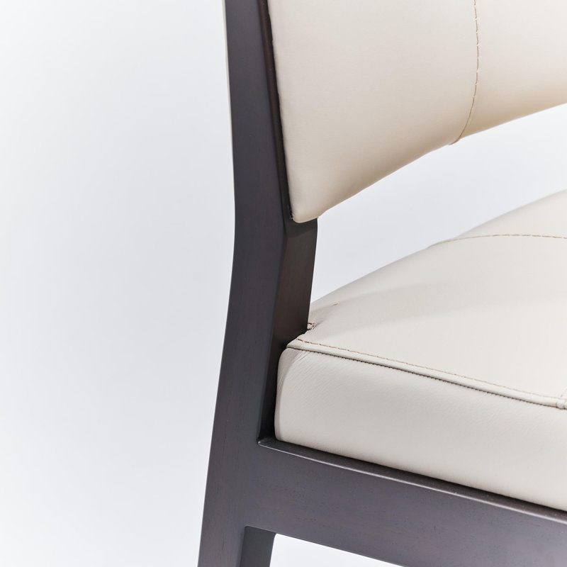 Chaise d'appoint rembourrée en cuir Essex, Café