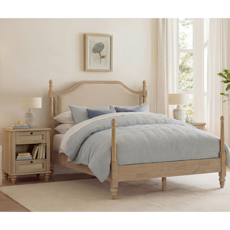 Ensemble de chambre à coucher 3 pièces Scarlett, cadre de lit plateforme en bois grand format et ensemble de 2 tables de chevet en rotin avec station de charge, chêne