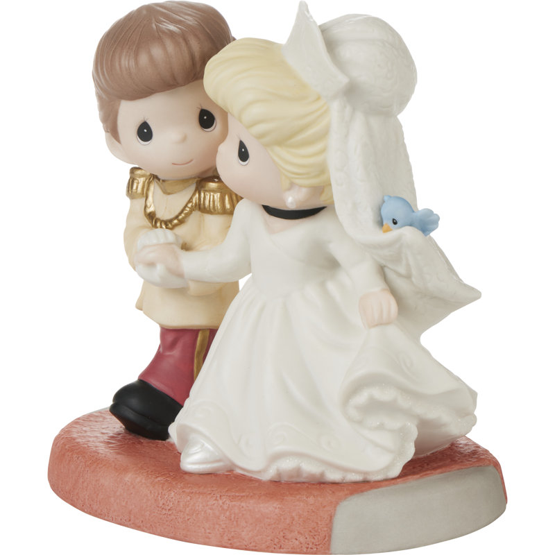 Figurines & Sculptures