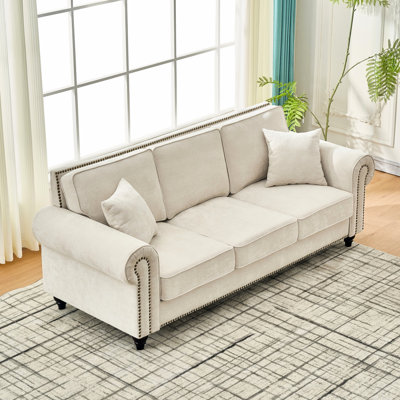 86 po, 3 places, accoudoirs roulés, pieds en bois, garniture cloutée, beige, mousse haute densité, velours doux, cadre moderne en pin 86 po avec garniture et revêtement en chenille, rembourré de mousse, structure solide, tactile