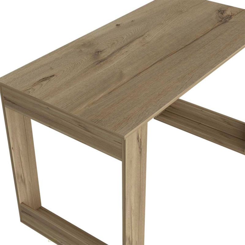 Bureau d'ordinateur Albion avec une grande surface de travail et des pieds, Chêne clair