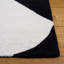 Tapis ivoire / noir en laine touffeté à la main à motif géométrique-518401361
