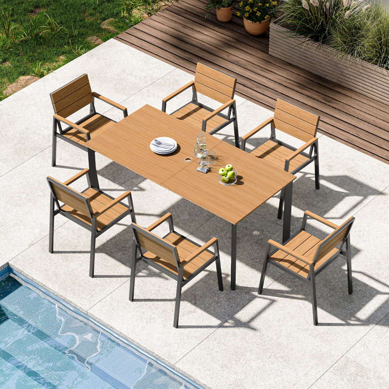 Ensemble de salle à manger d'extérieur en aluminium 7 pièces avec table de 170 cm (67 po) avec plateau imitation bois et trou pour parasol