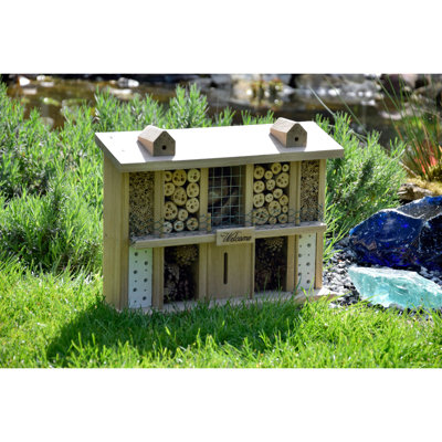 Aliany Freestanding Bumblebee House