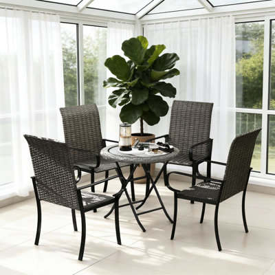 Chaise de salle à manger pe 4 tissée à la main avec structure haute en acier rouille, brun, idéale pour la salle de patio. Assemblage requis dossier haut