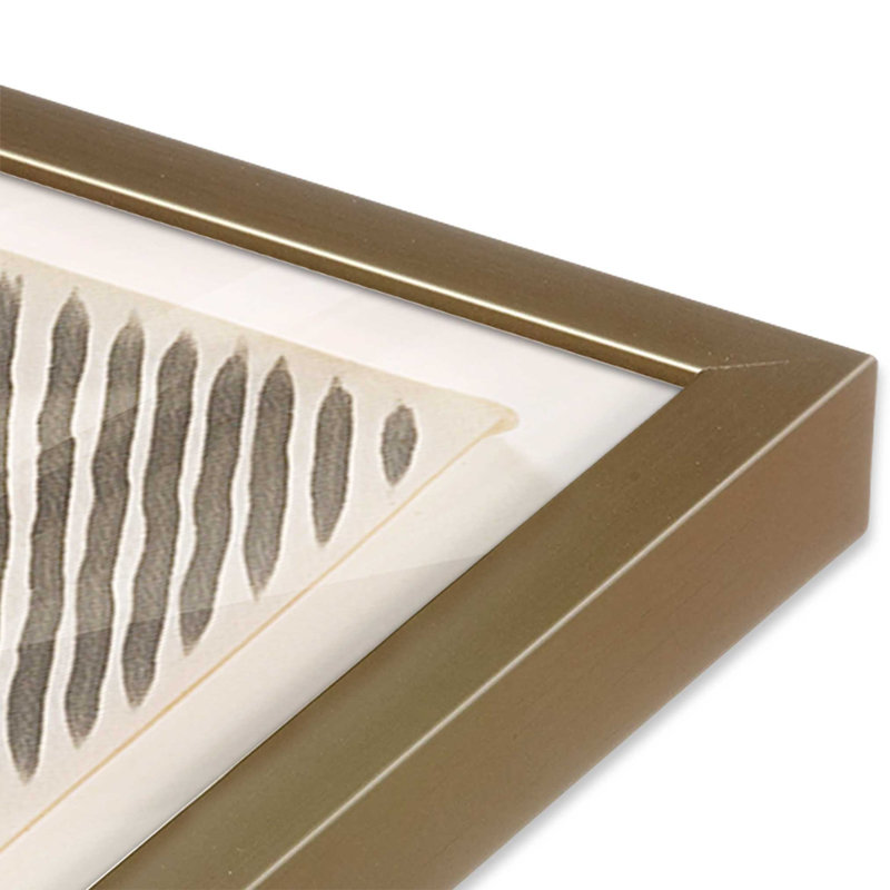 Illusion linéaire moderne IV, H 17,75 po x l 17,75 po, Cadre simple brossé doré