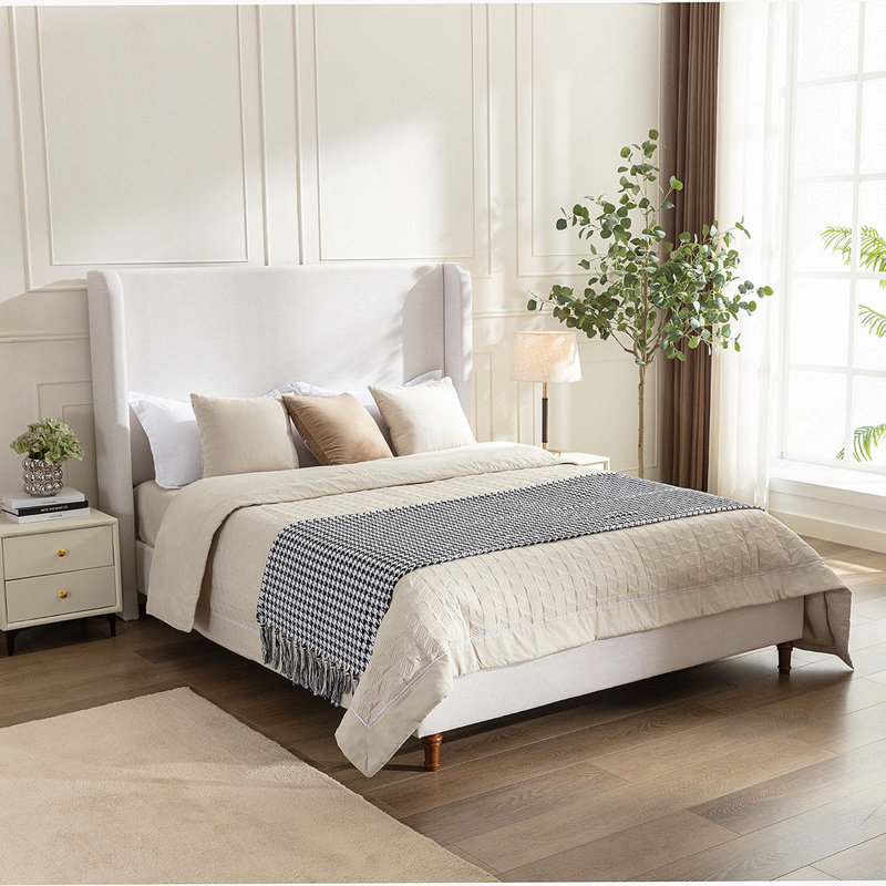 Lit plateforme tapissier avec tête de lit à oreilles Albree Hoppe, Très grand lit, Bouclé blanc crème