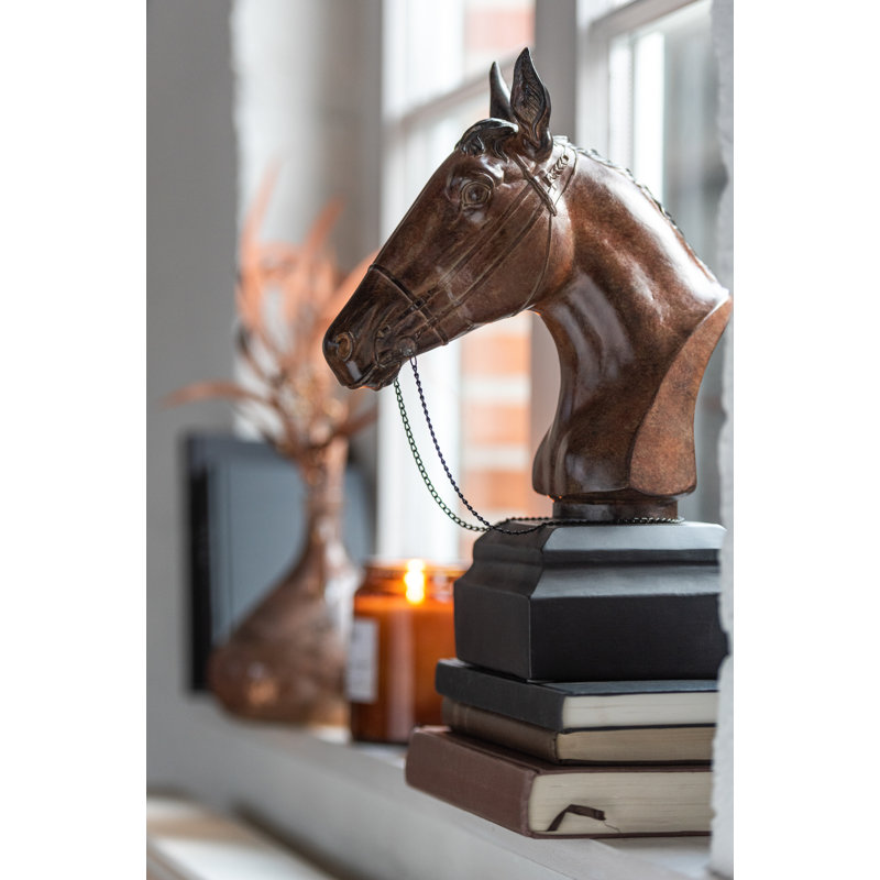 Maliyah Resin Figurine / Sculpture Decorative Object