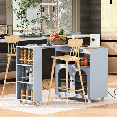 Îlot de cuisine avec table réglable, portes en verre cannelé, lumières à DEL et ports roulants à connexion électrique gris, espace de rangement spacieux,