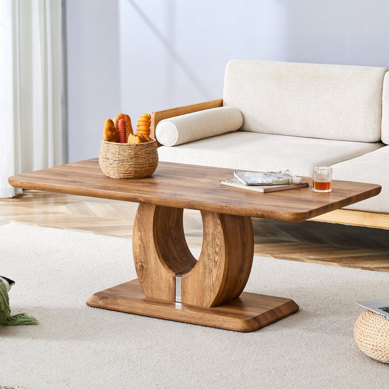 Table basse moderne et simple de luxe moderne de couleur bois. Le bureau d'ordinateur. La table de jeu. Convient à la salle à manger (seulement les tables, pas de chaises)