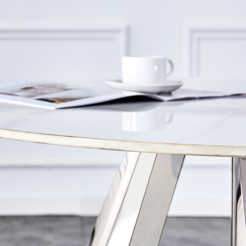 Table et chaises Modern Modern de 42 pouces - Table en pierre frittée, chaises noires avec pieds en métal argenté pour une maison chic