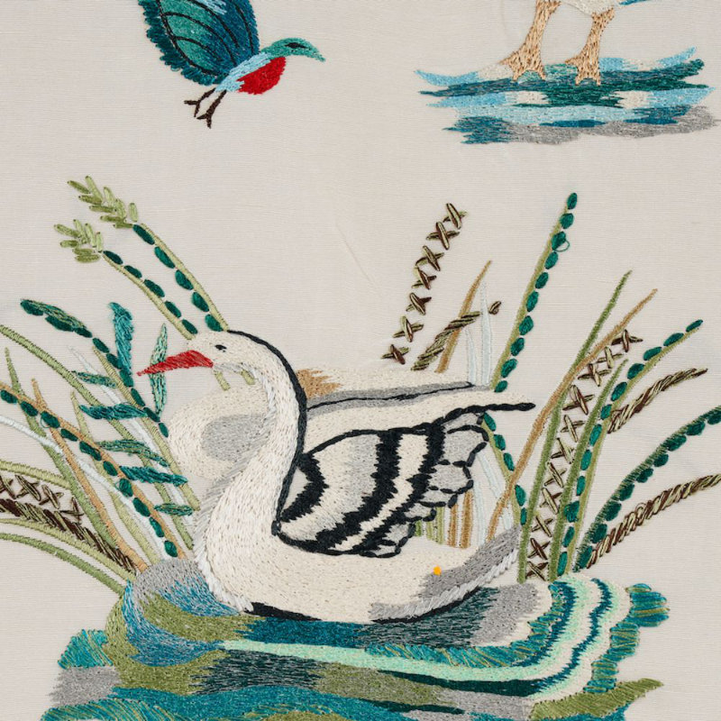 Tissu de broderie en soie royale