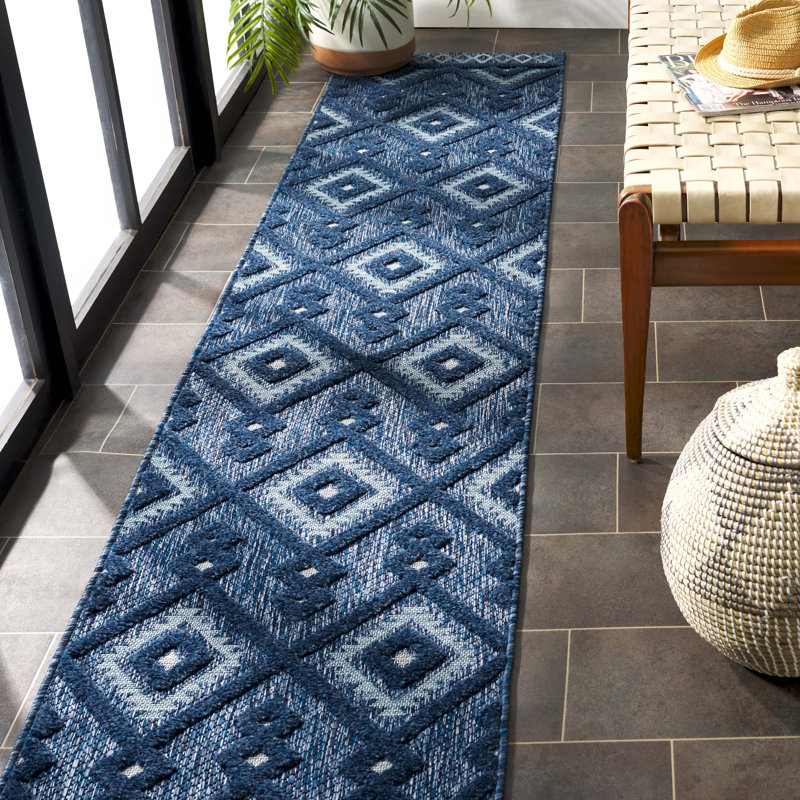 Laiyah Performance Geometric Indoor/Outdoor Area Rug, Runner 2' x 10'