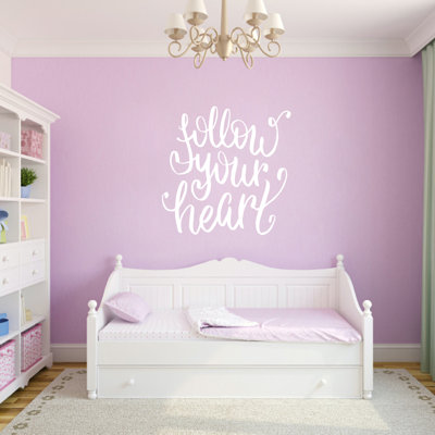 Décalcomanie murale en forme de coeur