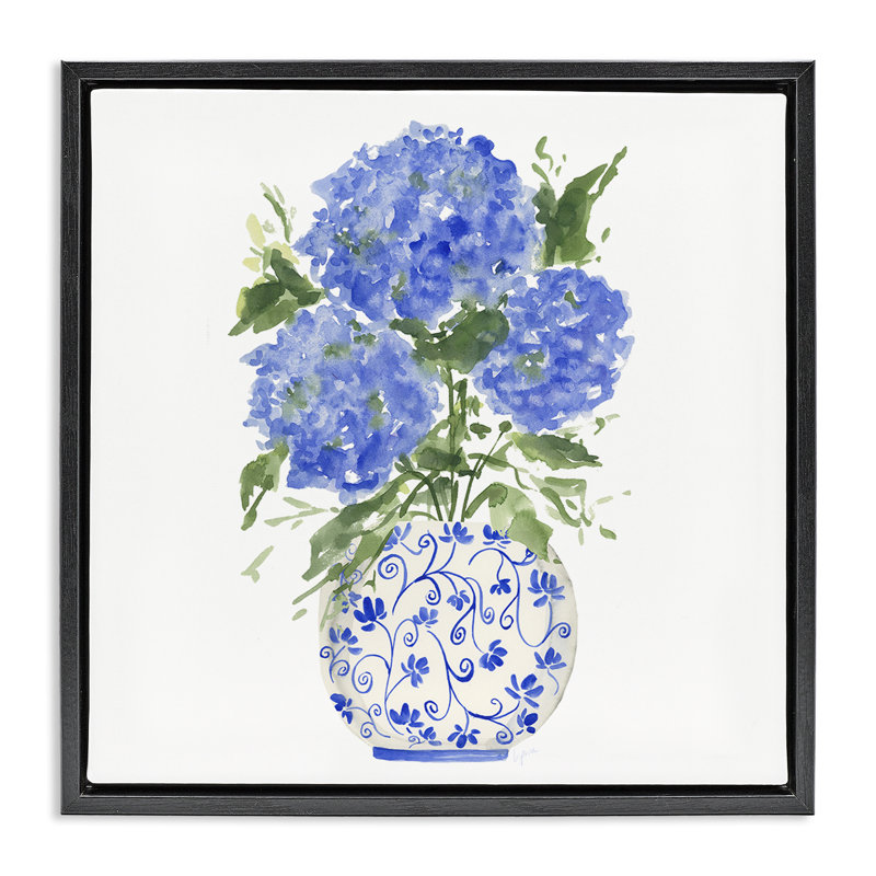 «Hydrangea Trio in Vase», art mural encadré sur toile flottante, design par Lucille Price, H 18 po x l 18 po