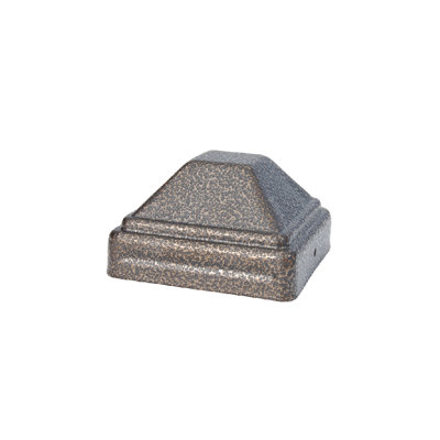 Capuchon de poteau en dôme pressé 2 1/8 po x 2 1/8 po Fe26