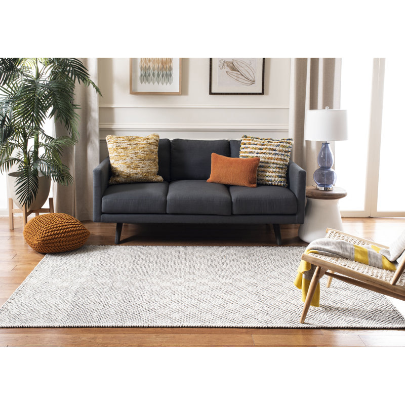 Vermont 6' x 9' Black and Ivory Wool Geometric Rug
