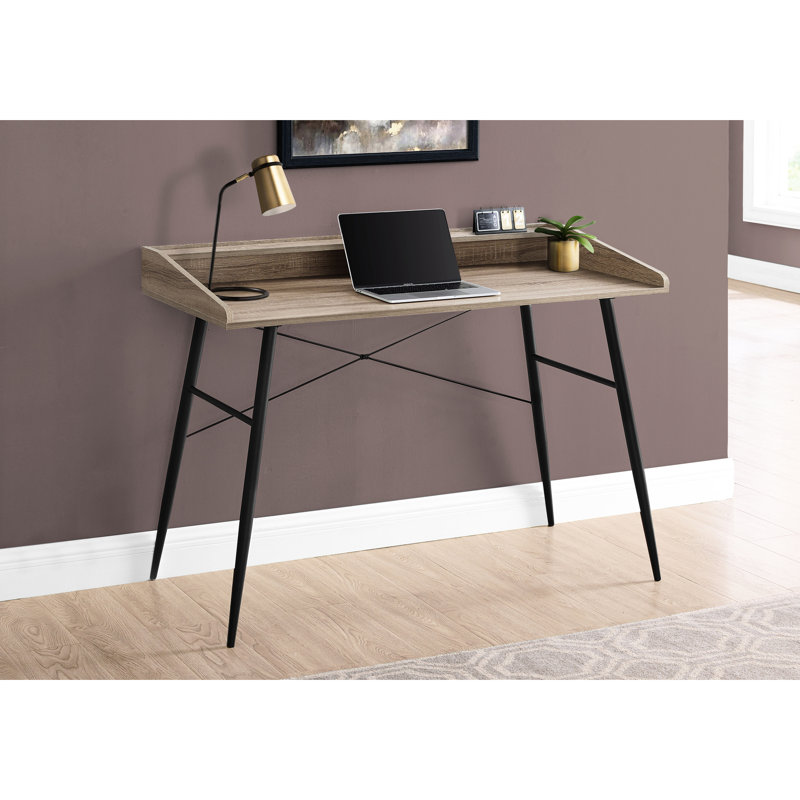 Bureau d'ordinateur pour bureau à domicile, 122 cm (48 po), stratifié brun et métal noir, design moderne avec rangement. Bureau de 122 cm (48 po) de longueur, stratifié.