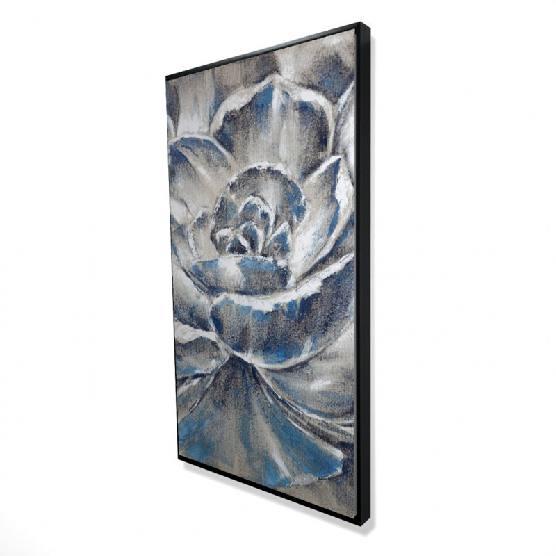Gray And Blue Flower Print On Canvas, H 48 po x l 24 po