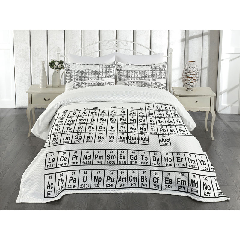 Adori Black/White Microfibre Bedspread Set, 220 x 264 cm Bedspread - 2 Shams