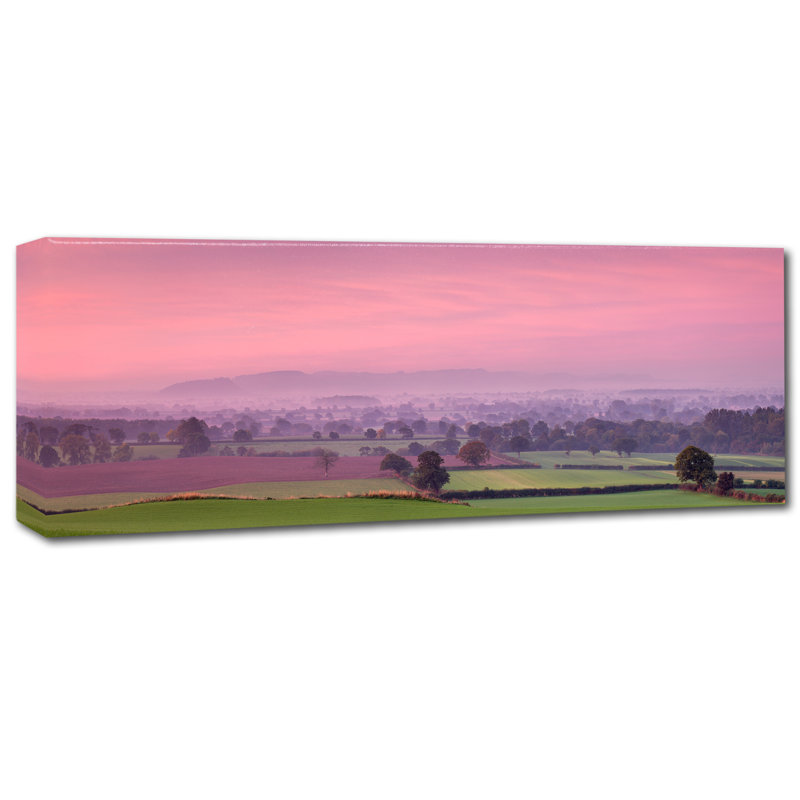 Ann Valley - impression sur toile tendue, H 10 po x l 32 po x P 2 po