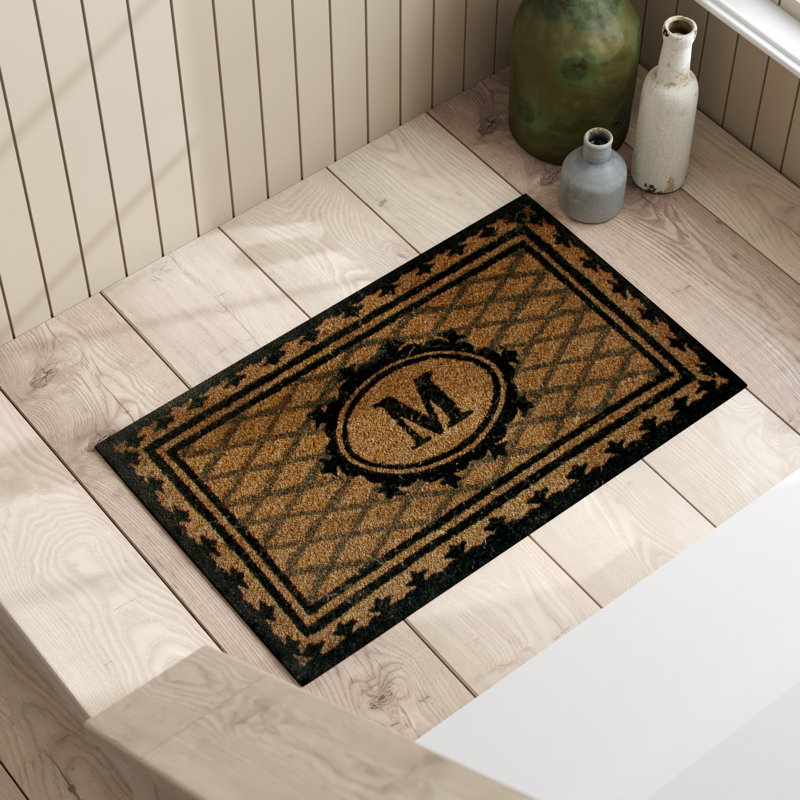 Tapis de porte extérieur sans glissement monogrammes Stanton Prior, Rectangle 2 pi x 3 pi 3 po, M