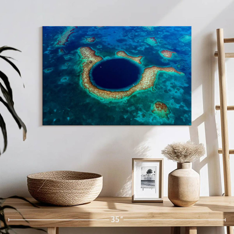Nicci Belize's The Great Blue Hole, H 16 po x l 24 po