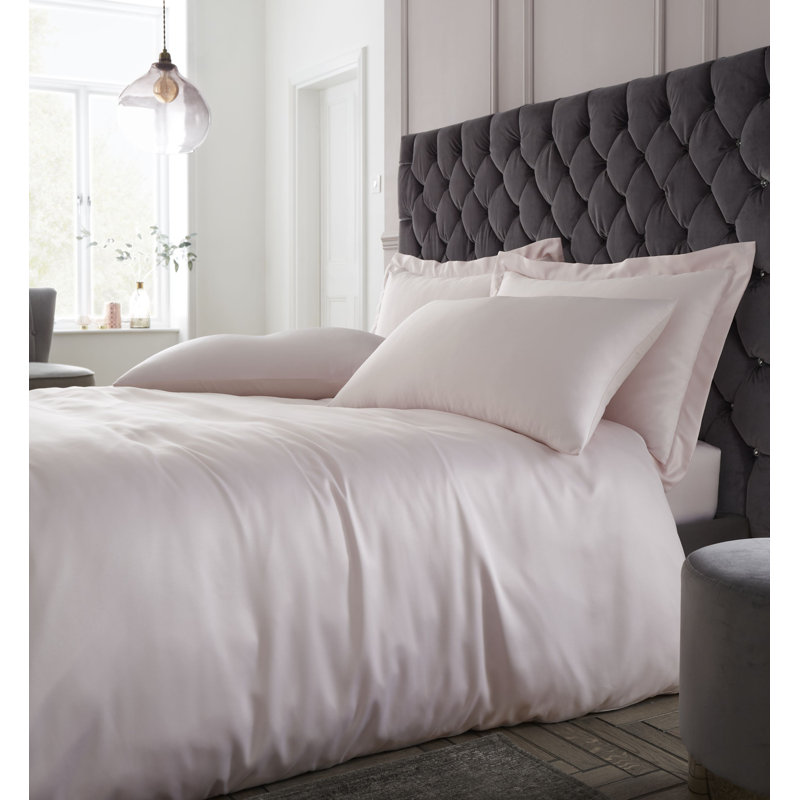 Silky Soft Satin Duvet Cover Set with Pillowcases, Double Duvet Cover + 2 Standard Pillowcases, Black