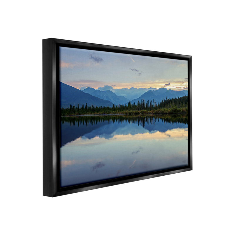 Art mural réflexion de nuages de montagne par Margaret Clavell, Noir, H 17 po x l 21 po