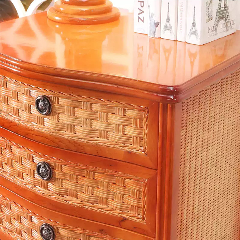 Commode d'appoint antique tissée en rotin naturel