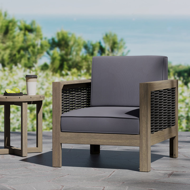 Fauteuil club d'extérieur en bois d'acacia avec accents en osier