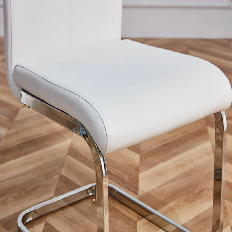 Chaises de salle à manger cantilever modernes Amari en similicuir avec base chromée (ensemble de 8), Blanc, 8, Argent