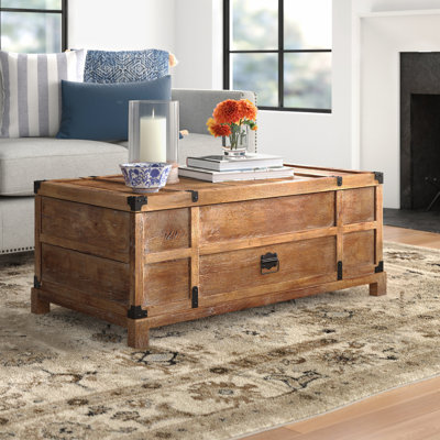 Table basse en bois massif avec rangement Percival