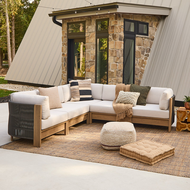 Canapé modulaire d'extérieur 5 pièces en hêtre avec coussins Sunbrella Stratton Stratton