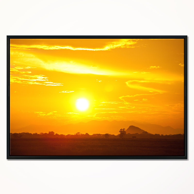 Reproduction de photo sur toile tendue encadrée, H 28 po x l 60 po x P 1,5 po, Cadre noir