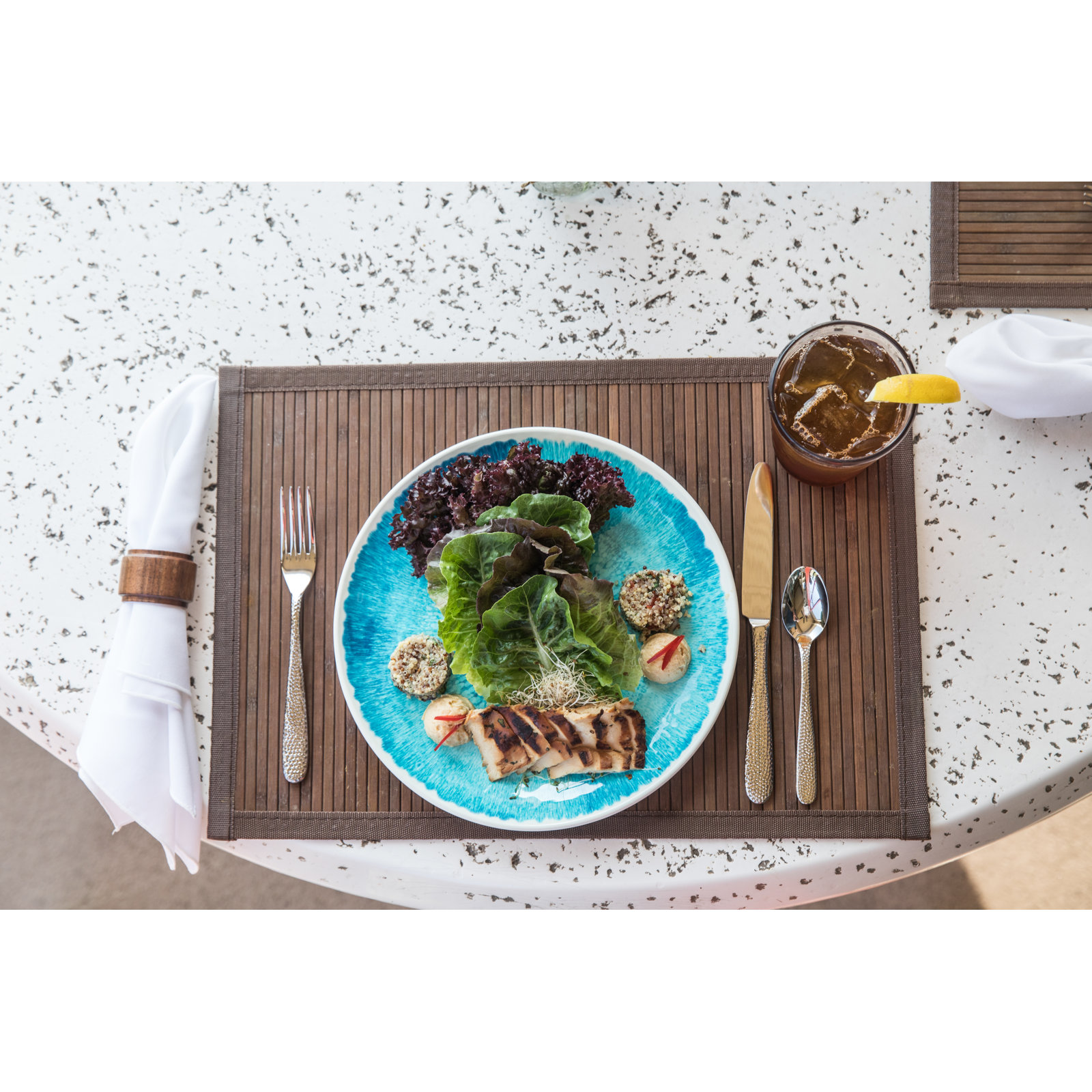 Flora 9" Salad Plate, Blue