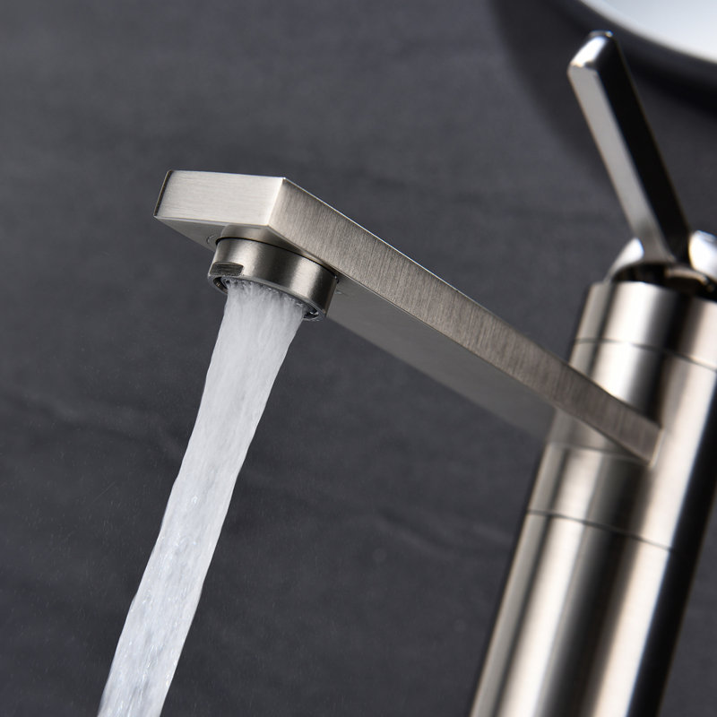 Robinet de salle de bain à poignée simple, finition nickel brossé, acier inoxydable, réduit les tâches de nettoyage, contrôle unique, conception arrondie simple pour lavabo relaxant, surface facile à désinfecter,