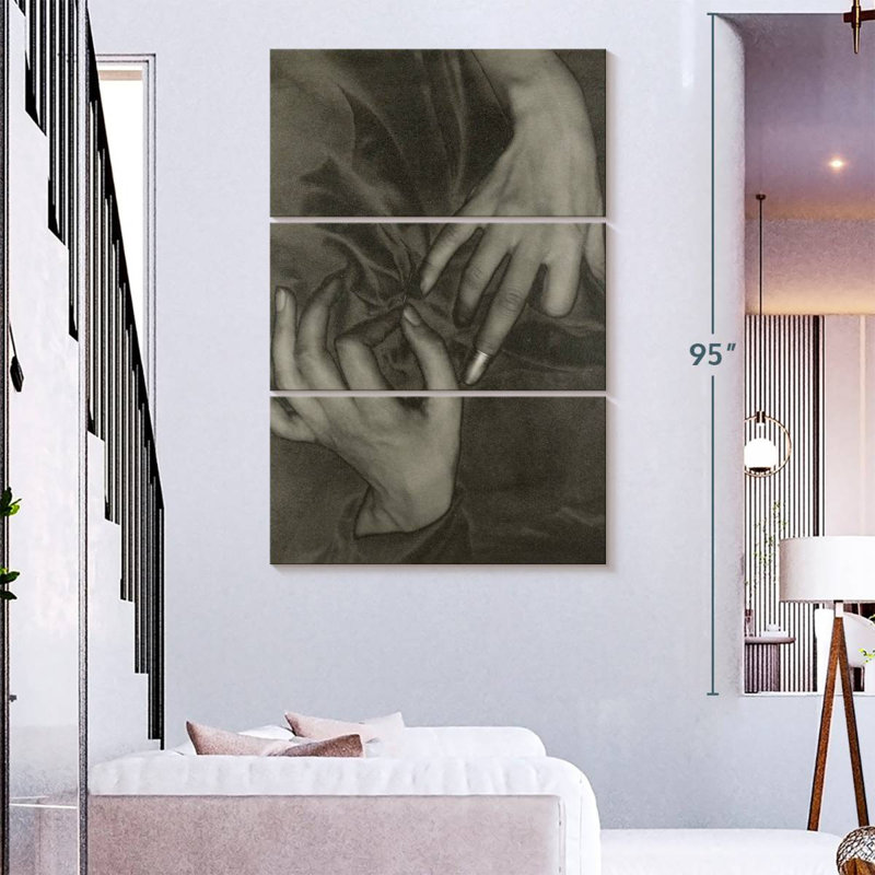 Senne Georgia O'Keeffe Hands And Thimble 1919, H 50 po x l 32 po