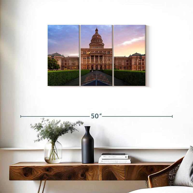 Iconic Texas Capitol, H 20 po x l 33 po