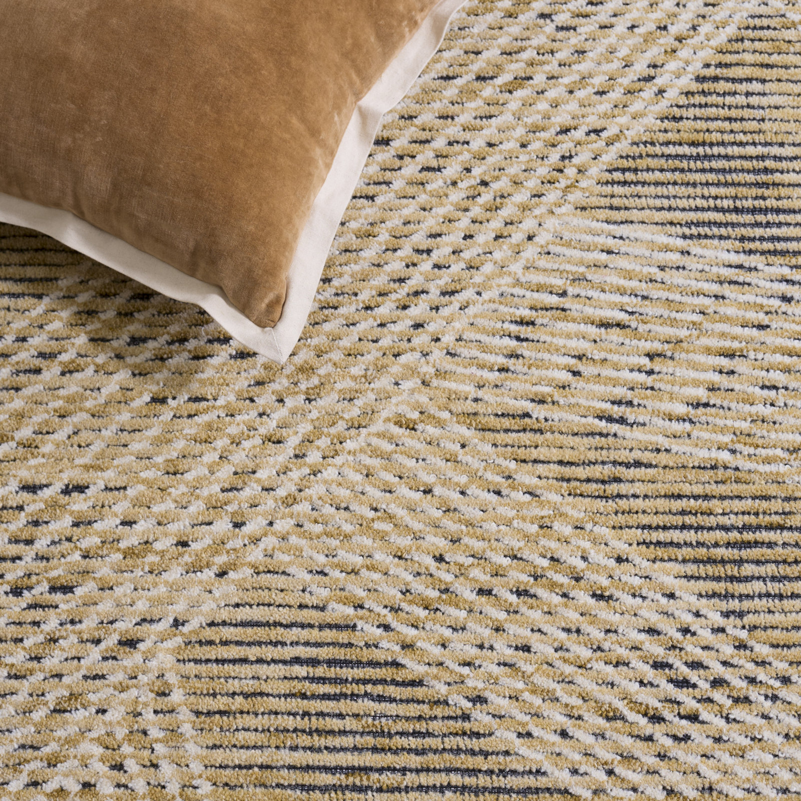 Hand-Tufted Abstract Wool Rug, Square 6'