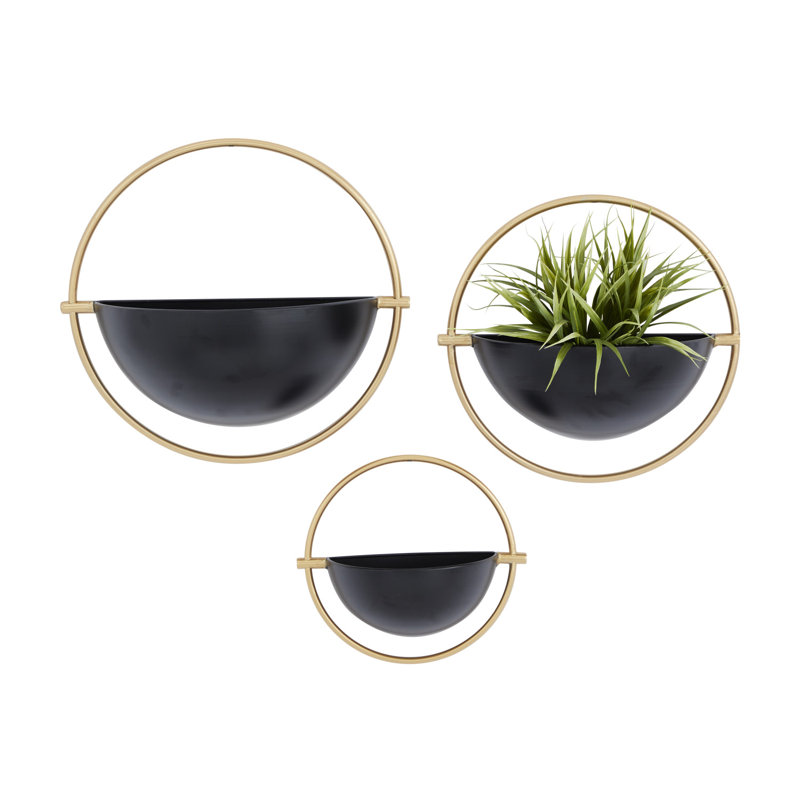 Malpass Metal Wall Planter, Black