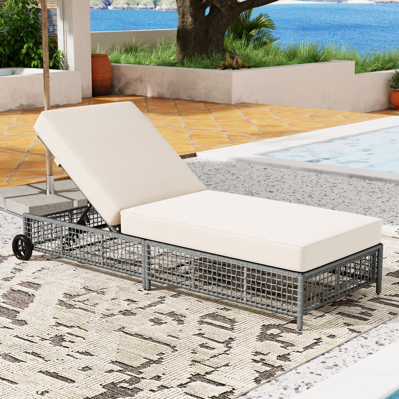 Chaise longue d'extérieur en rotin avec coussin, 1, Brun gris