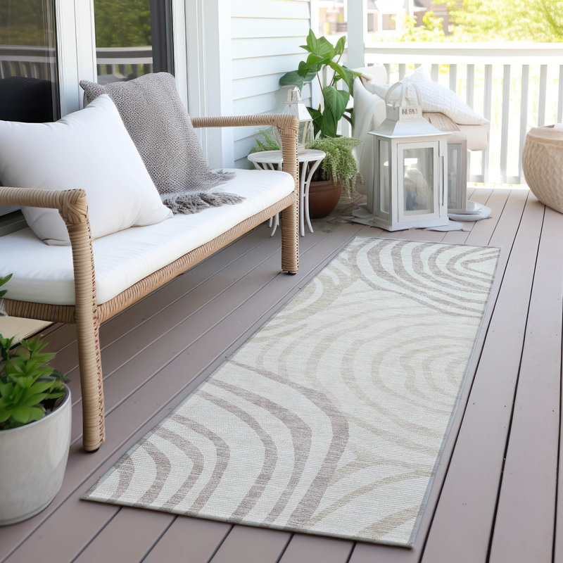 Leis Abstract Indoor Rug, Runner 2'3" x 7'6"