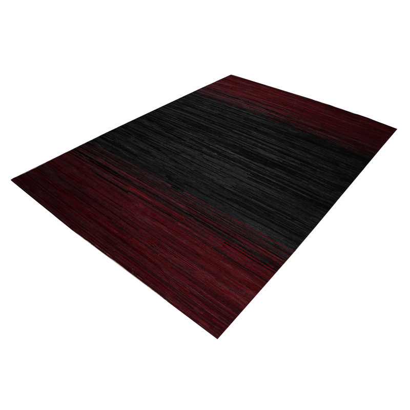 Tapis en cuir de vache fabriqué à la main en noir / rouge Bethsheba, Rectangle 8 pi x 10 pi