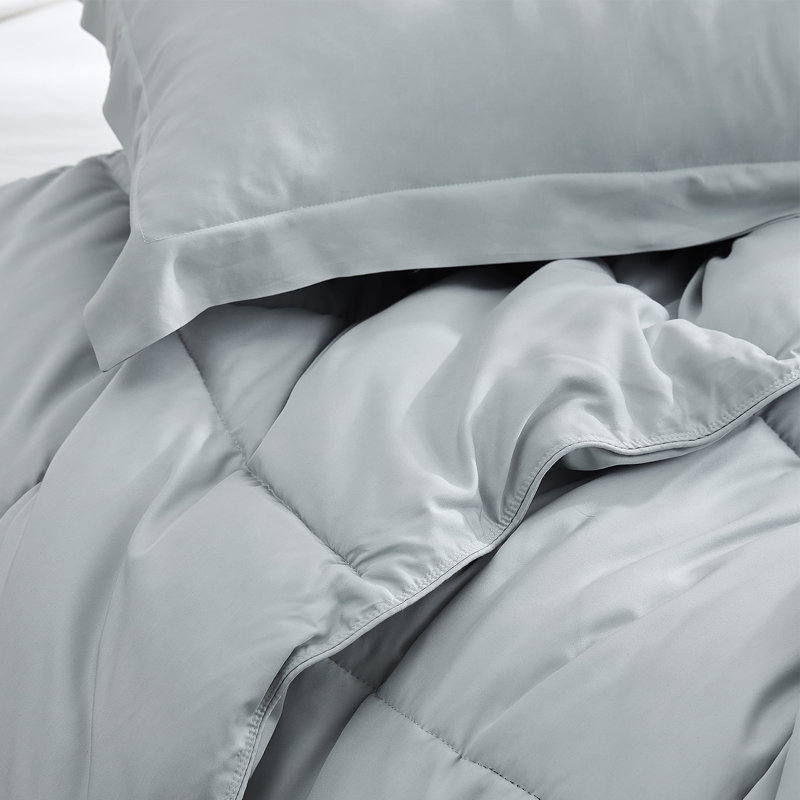 Snorze Cloud  Coma Inducer Comforter Set, Queen Comforter + 2 Standard Shams, Gray